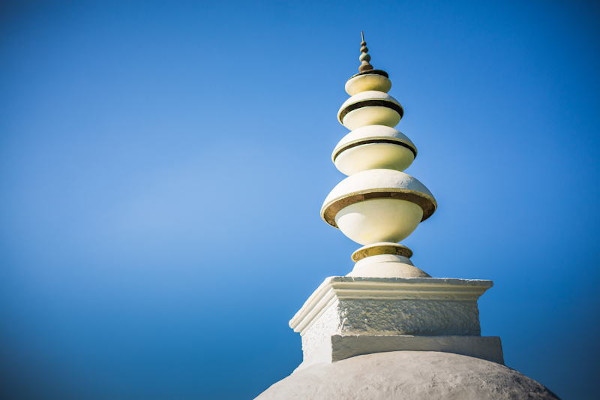 stupa sky
